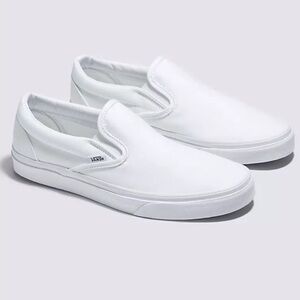 ✨NEW✨ VANS White Classic SlipOn Shoes